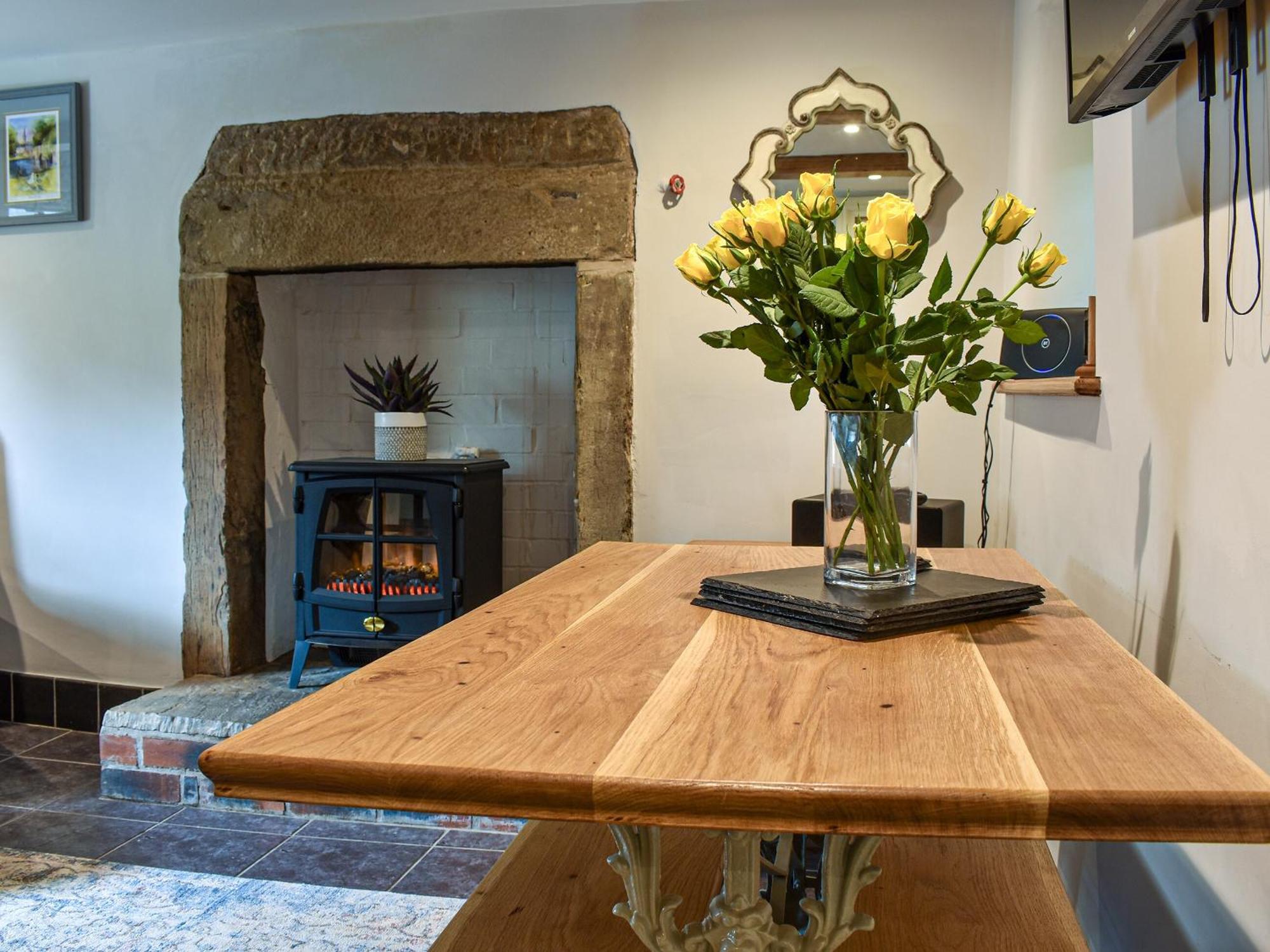 Johnsons Cottage - Uk39727 Taddington Bagian luar foto